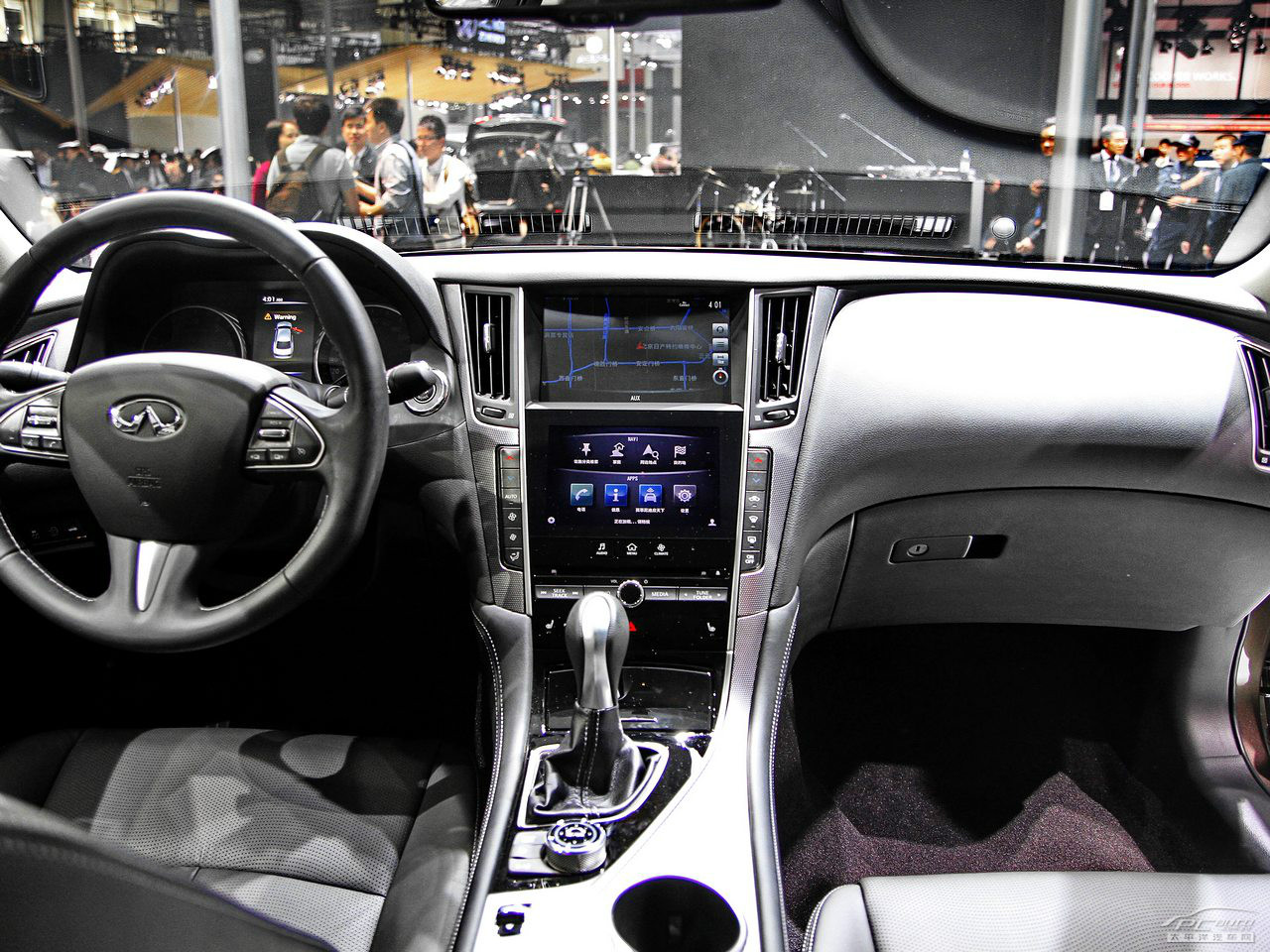 英菲尼迪Q50內飾高清大圖