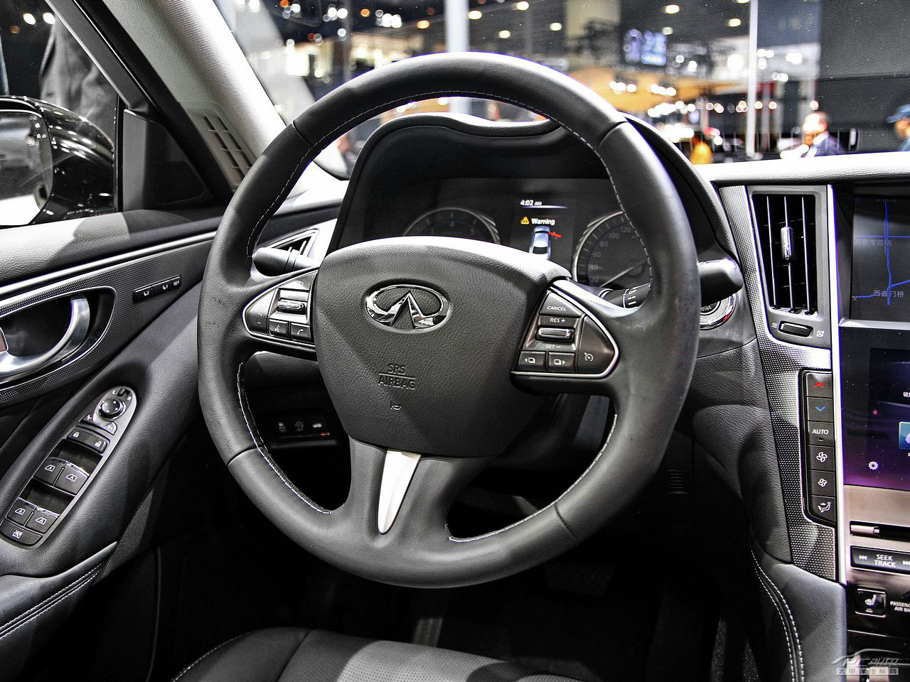 英菲尼迪Q50內飾高清大圖