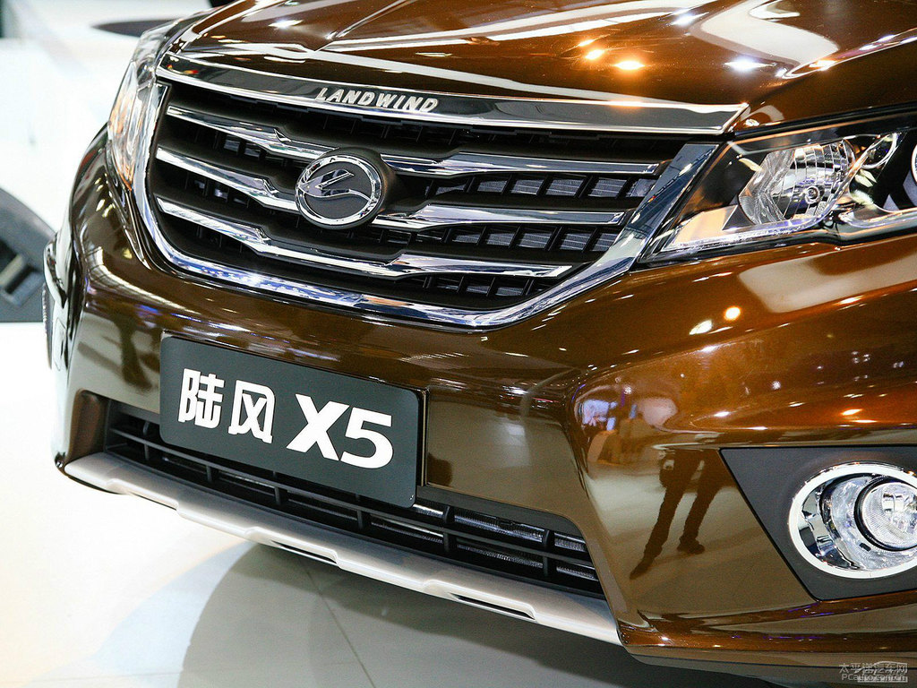 斯巴達(dá)褐陸風(fēng)X5車(chē)頭外觀圖片