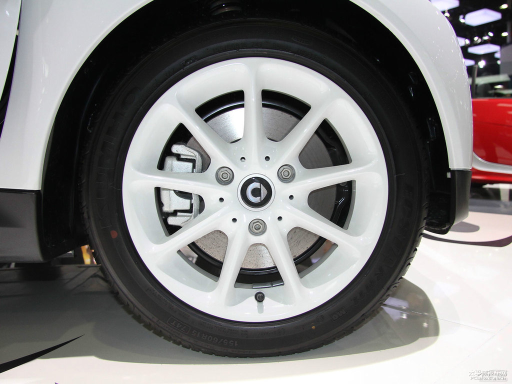 ɫsmart fortwo܇^DƬ