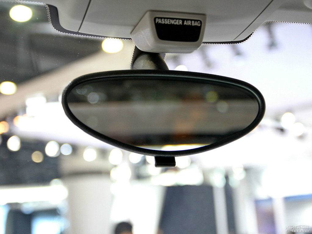 ɫsmart fortwo܇(ni)DƬ