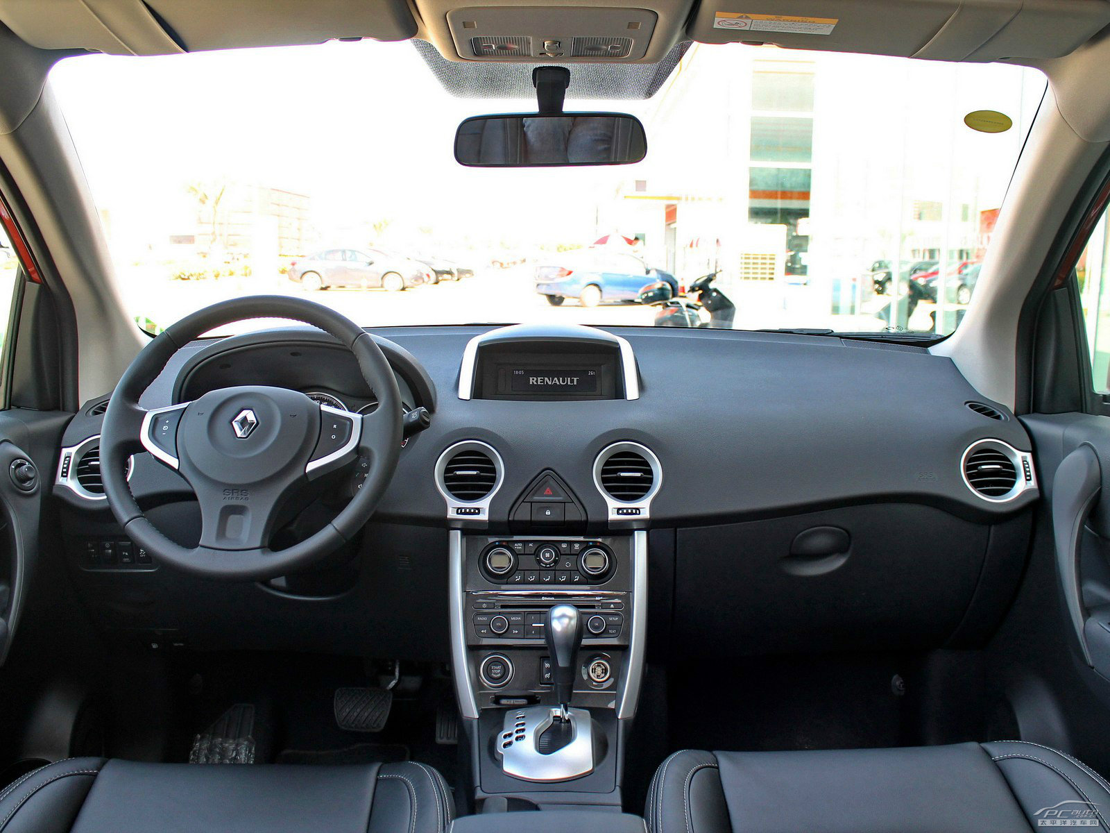 科雷傲(進(jìn)口)內(nèi)飾高清大圖