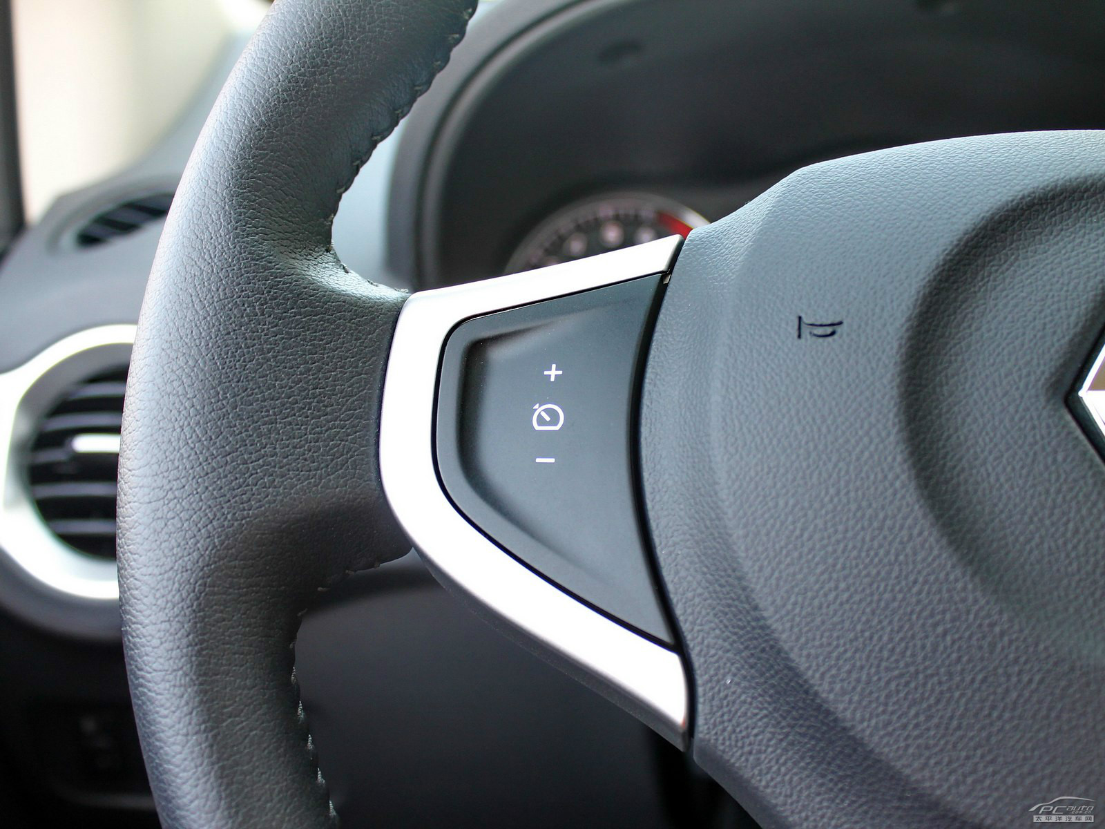 科雷傲(進(jìn)口)內(nèi)飾高清大圖