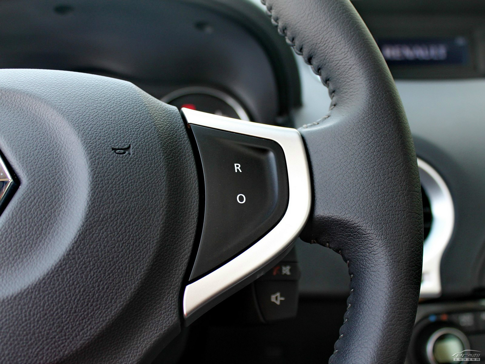 科雷傲(進口)內(nèi)飾高清大圖