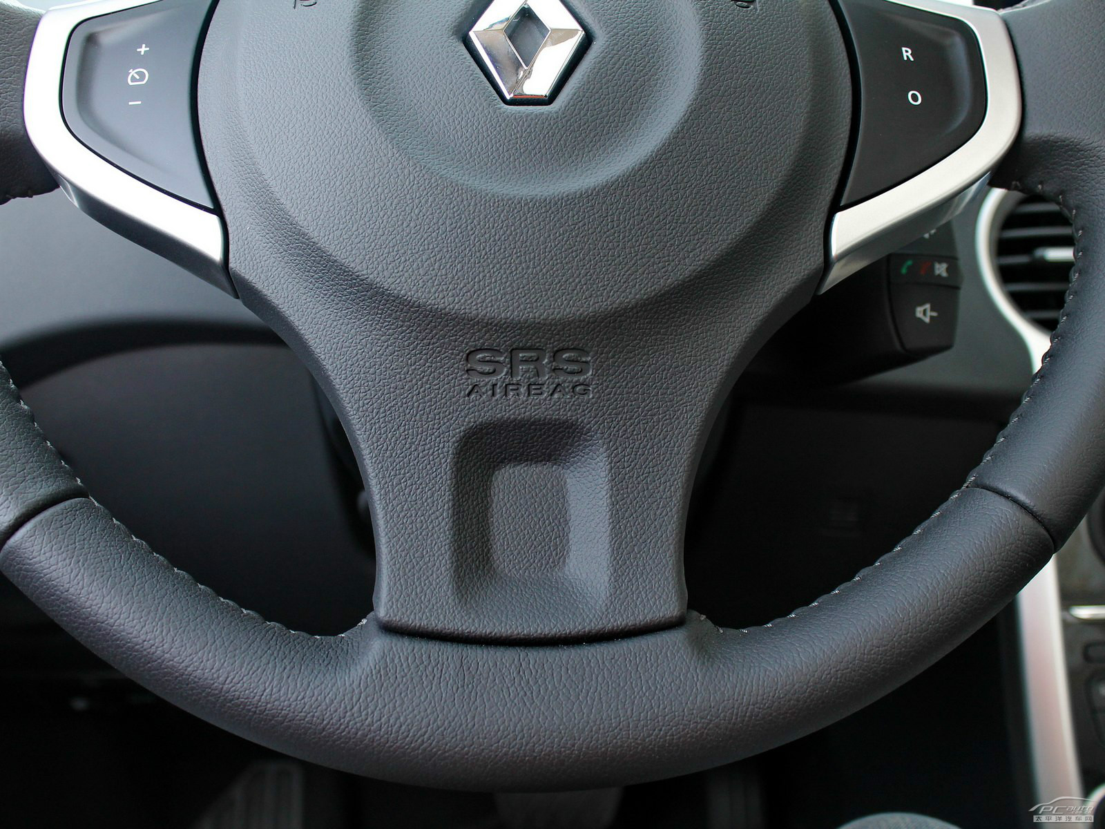 科雷傲(進(jìn)口)內(nèi)飾高清大圖