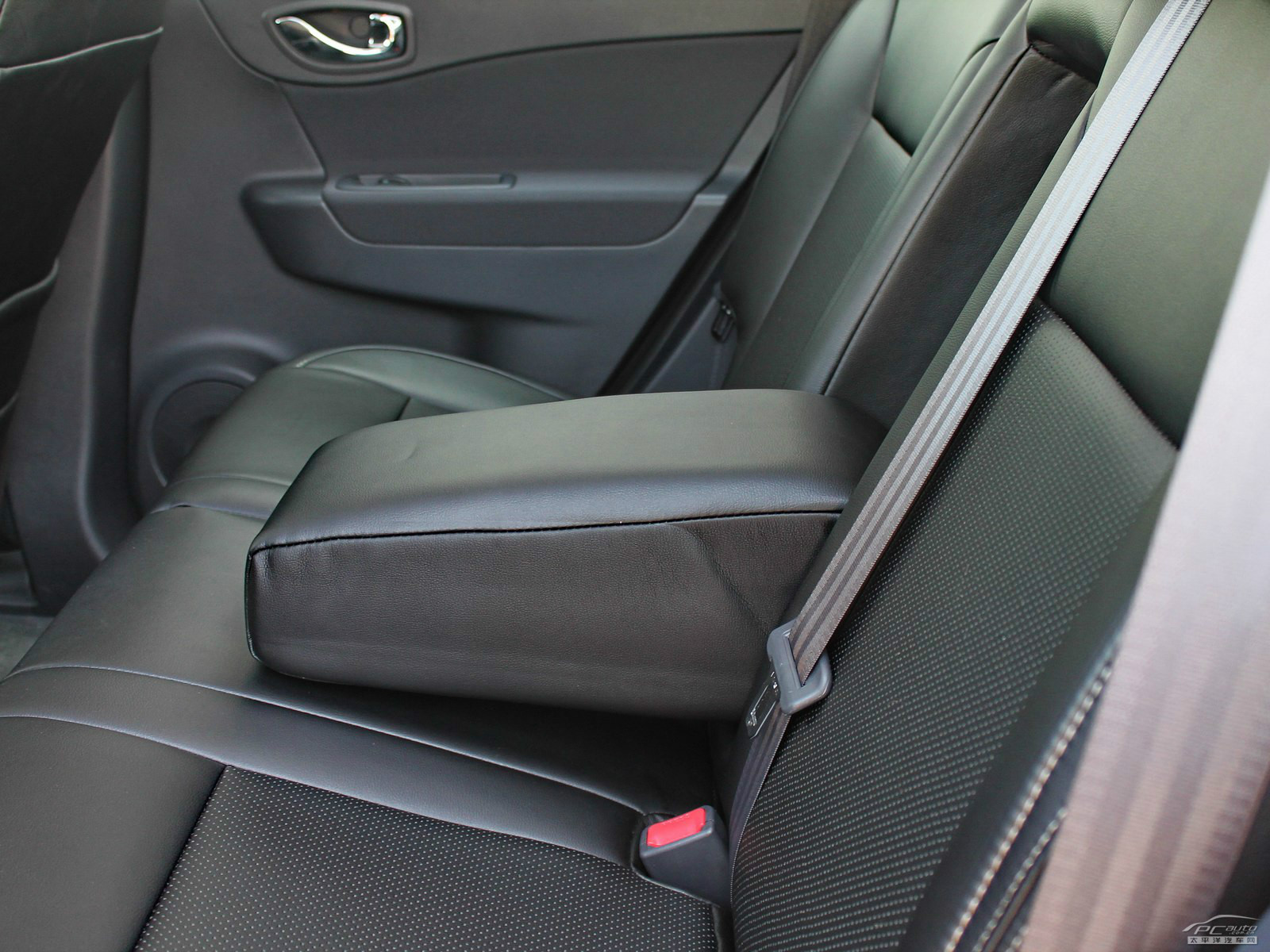 科雷傲(進口)內飾高清大圖