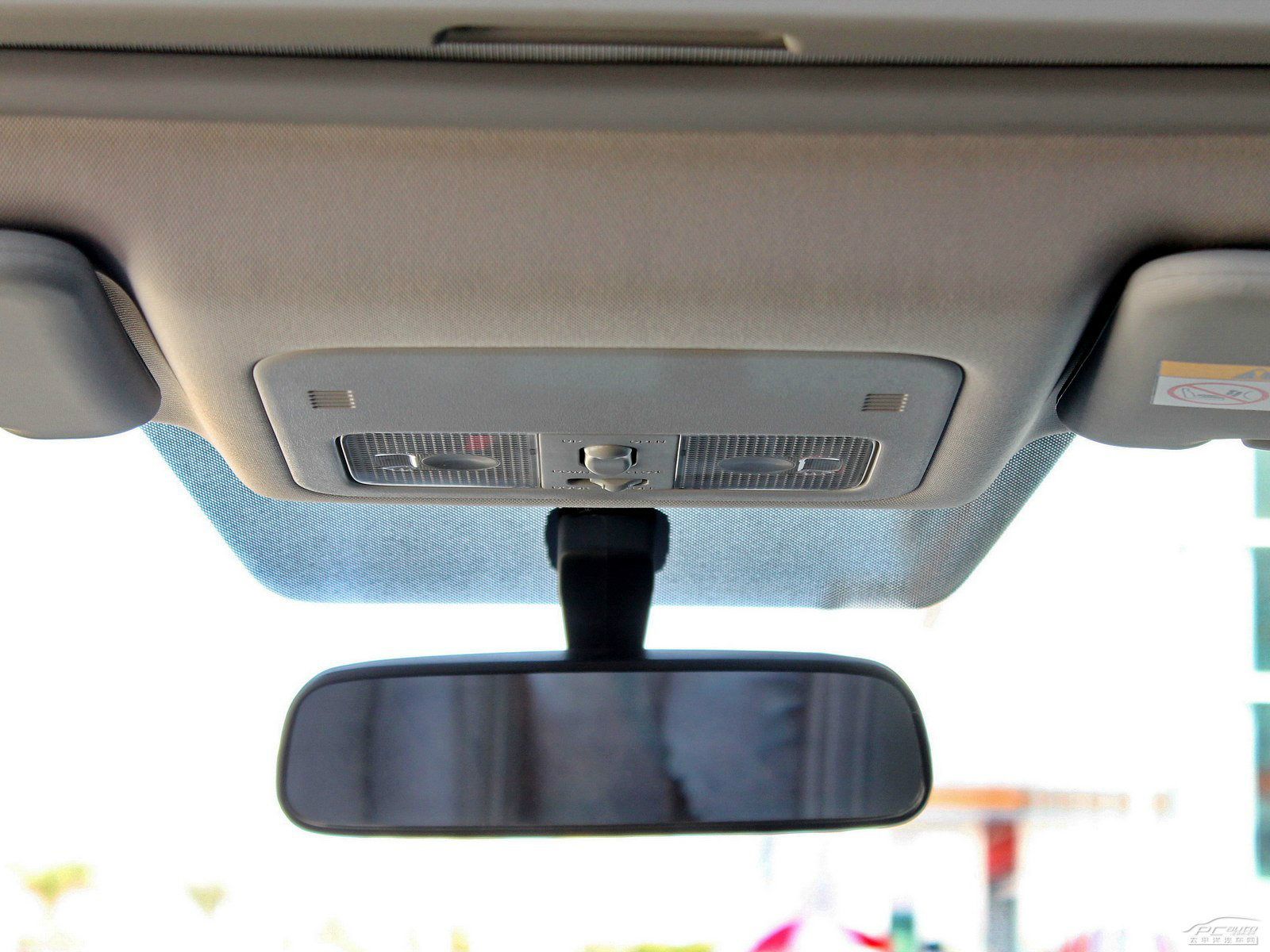 科雷傲(進(jìn)口)內(nèi)飾高清大圖