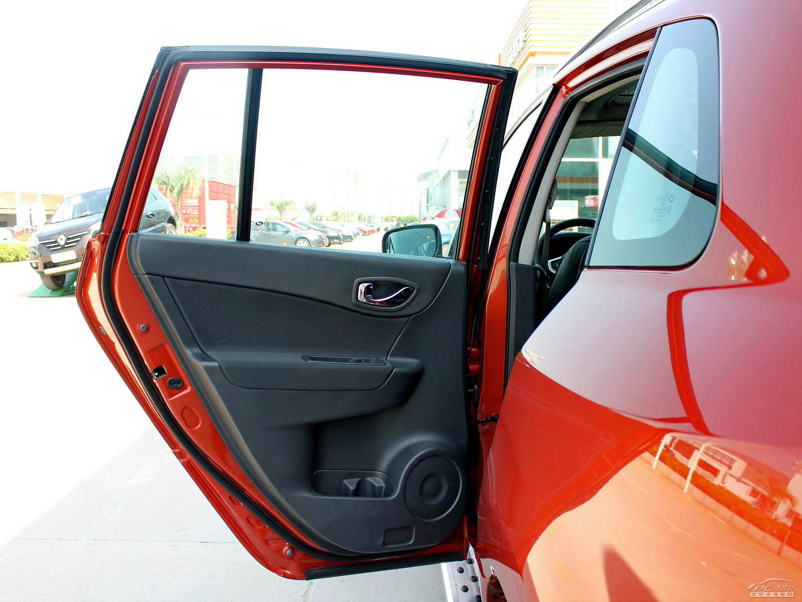 科雷傲(進口)內(nèi)飾高清大圖