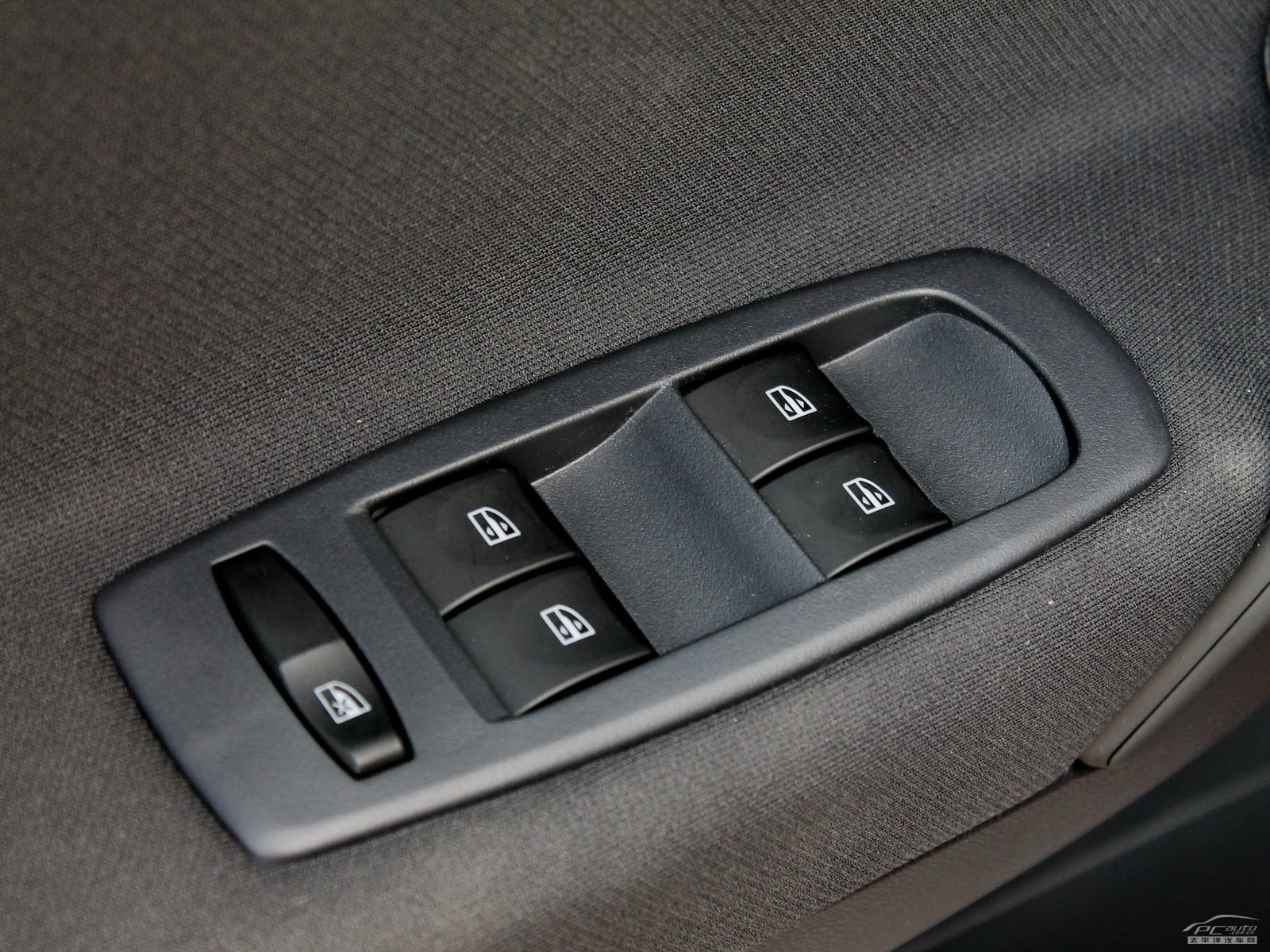 科雷傲(進(jìn)口)內(nèi)飾高清大圖