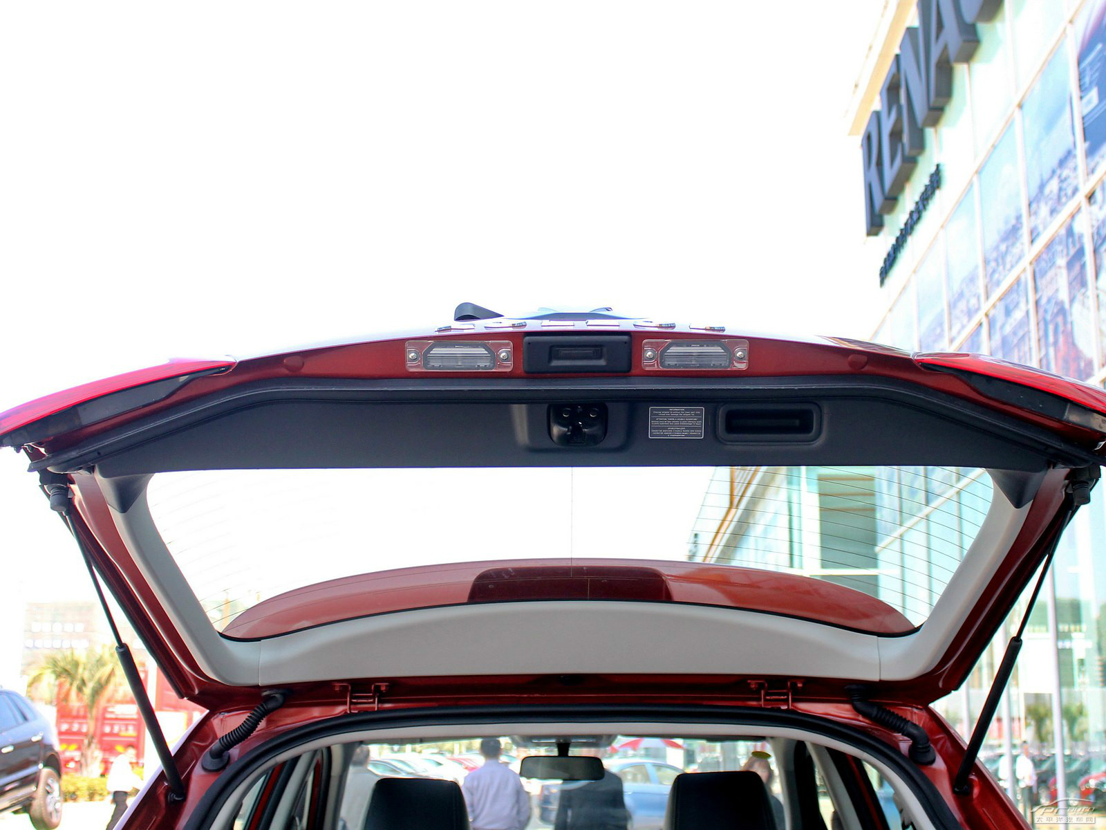 科雷傲(進(jìn)口)空間高清大圖