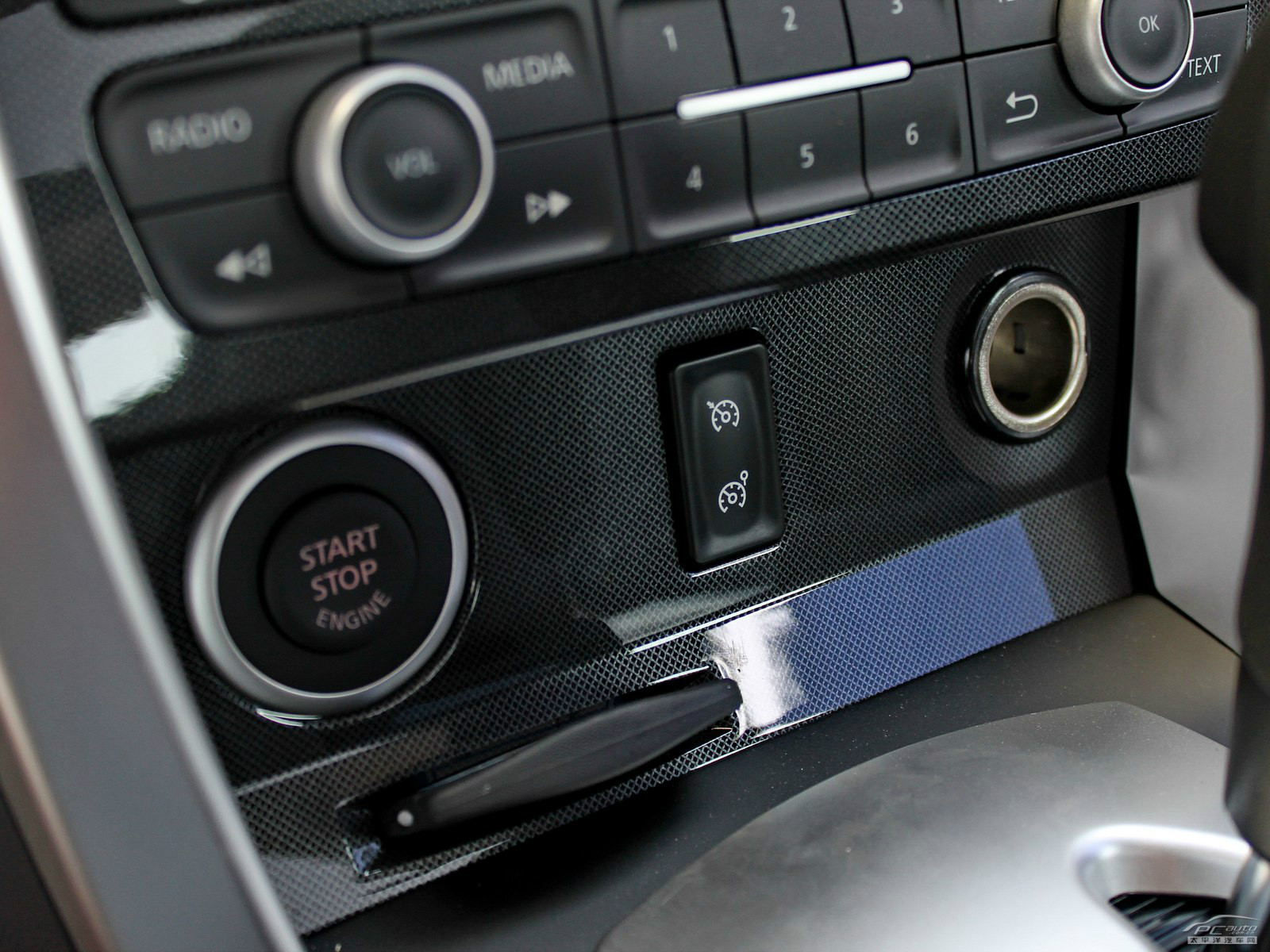 科雷傲(進(jìn)口)內(nèi)飾高清大圖