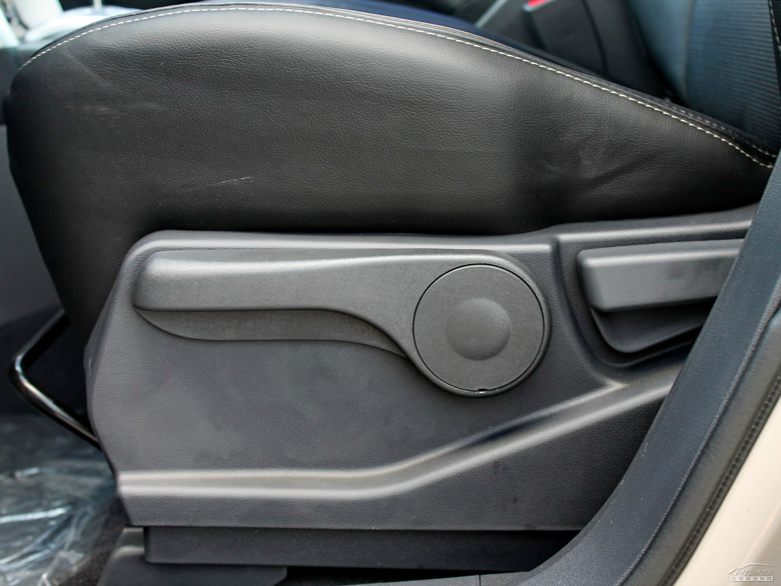 科雷傲(進(jìn)口)內(nèi)飾高清大圖