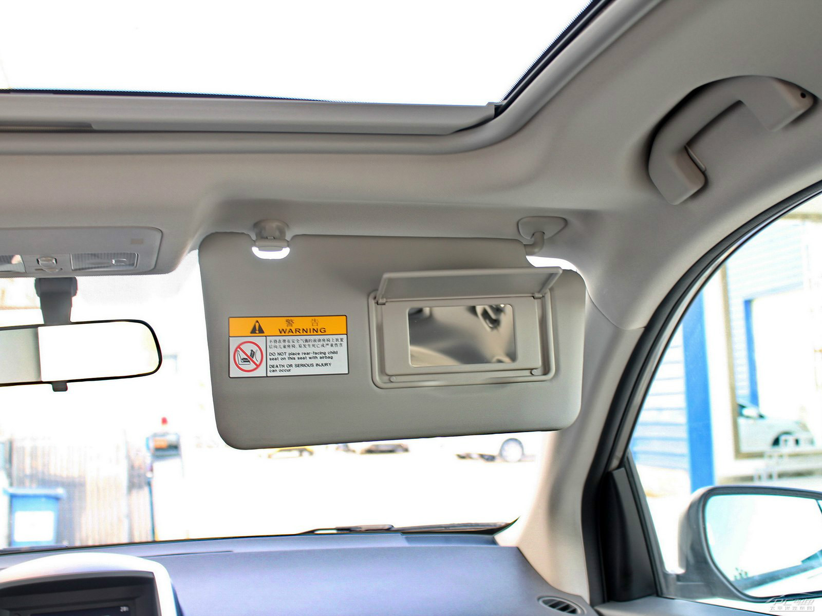 科雷傲(進口)內(nèi)飾高清大圖