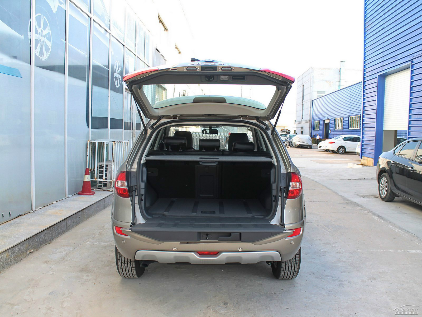 科雷傲(進(jìn)口)空間高清大圖