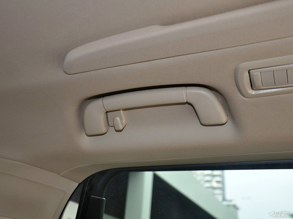 紫鉆黑埃爾法車廂內(nèi)飾圖片