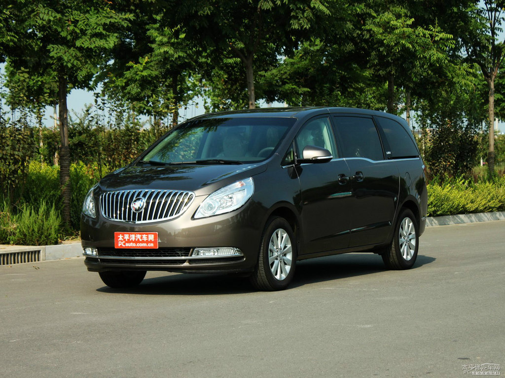 琥珀金別克GL8整車外觀外觀圖片