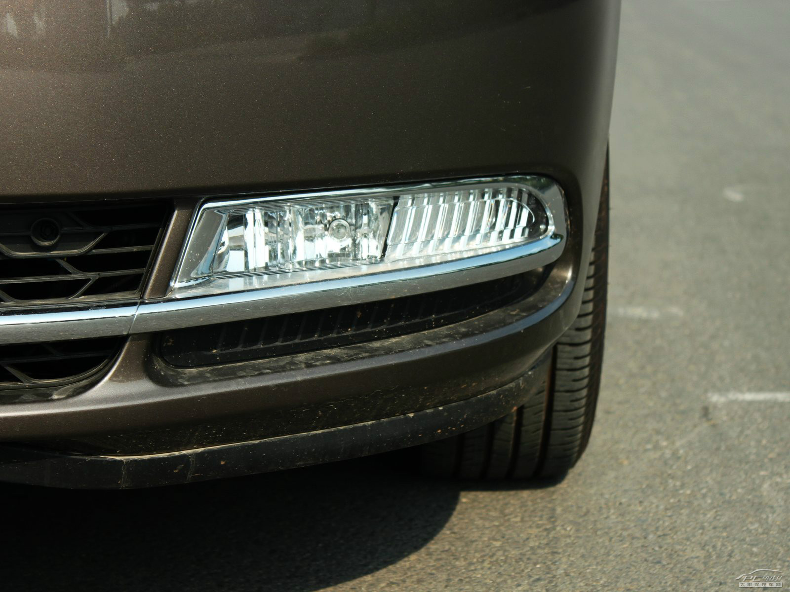 別克GL8外觀高清大圖