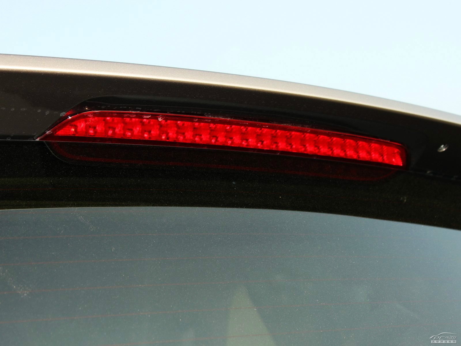 別克GL8外觀高清大圖