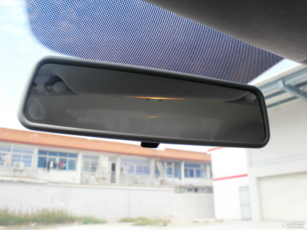 平安白桑塔納車廂內(nèi)飾圖片
