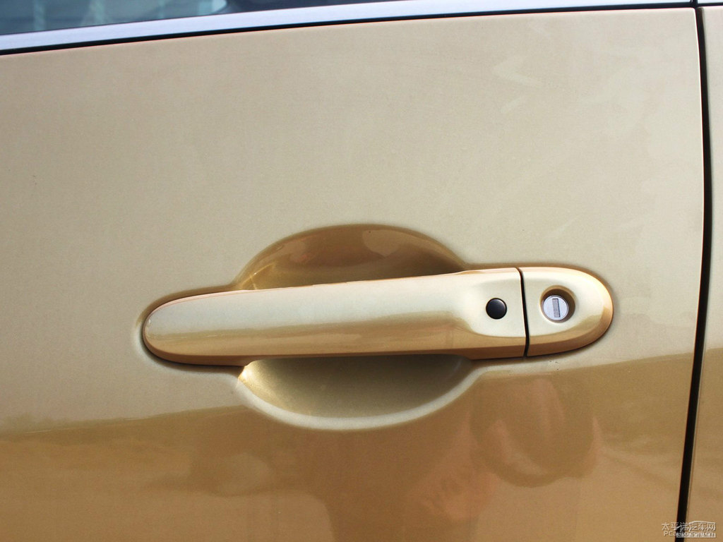 璀璨金騏達(dá)車身外觀圖片