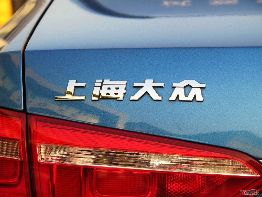 風(fēng)采藍朗逸車尾外觀圖片
