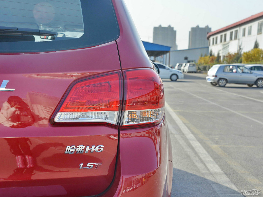 中國紅哈弗H6車尾外觀圖片