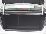 2013款 1.6L SL 手動(dòng)天窗版 2013款 1.6L SL 手動(dòng)天窗版