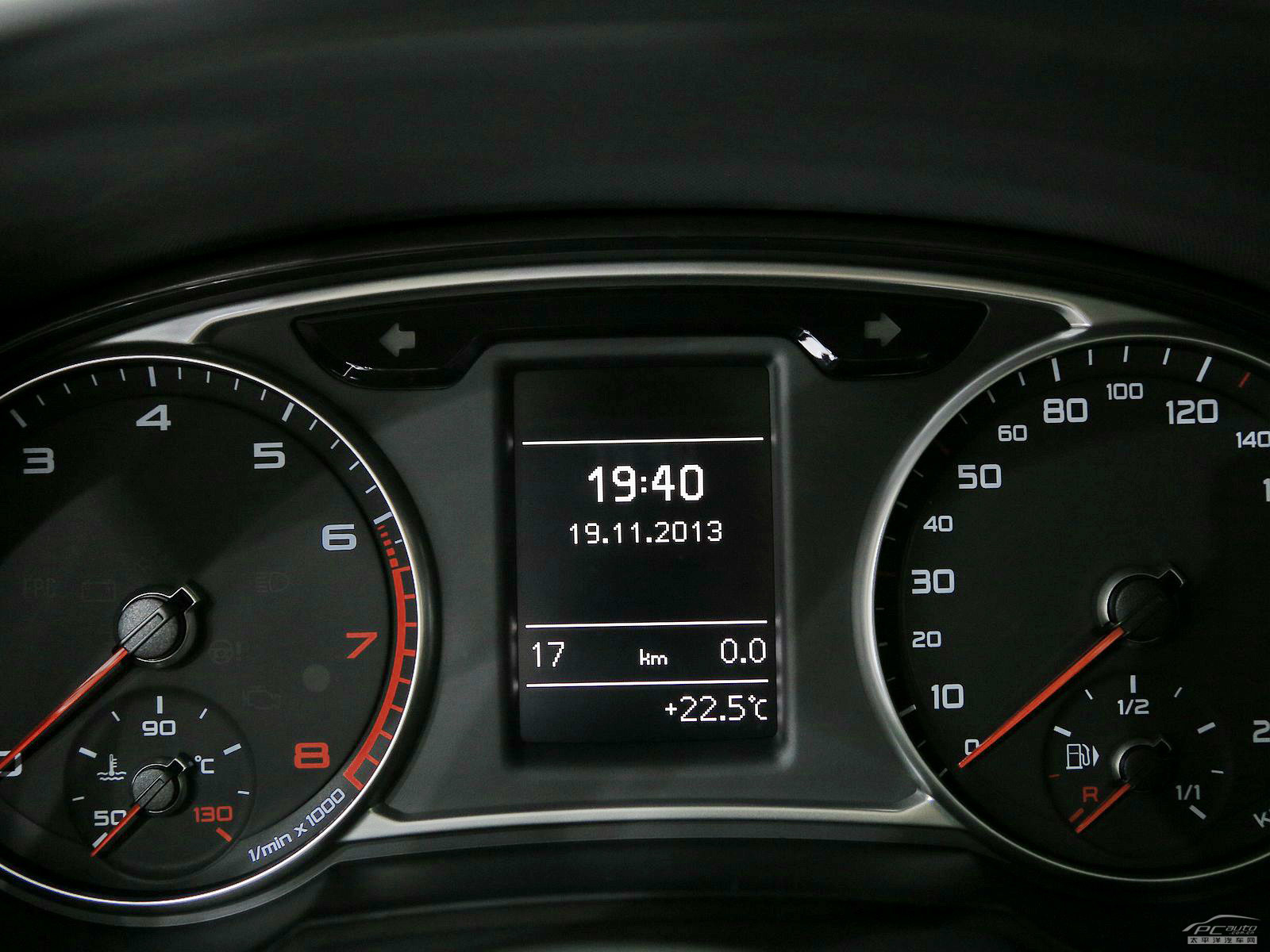 奧迪A1內(nèi)飾高清大圖