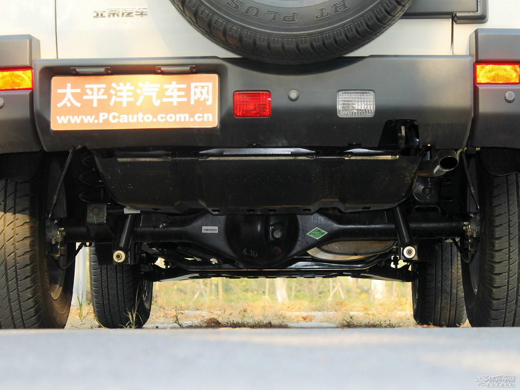 珠峰白北京BJ40底盤其它細(xì)節(jié)圖片