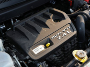 2012款 2.4L 兩驅(qū)豪華型 2012款 2.4L 兩驅(qū)豪華型