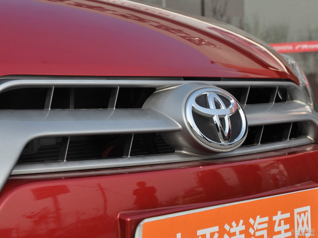 珊瑚紅YARiS L 致炫車頭外觀圖片