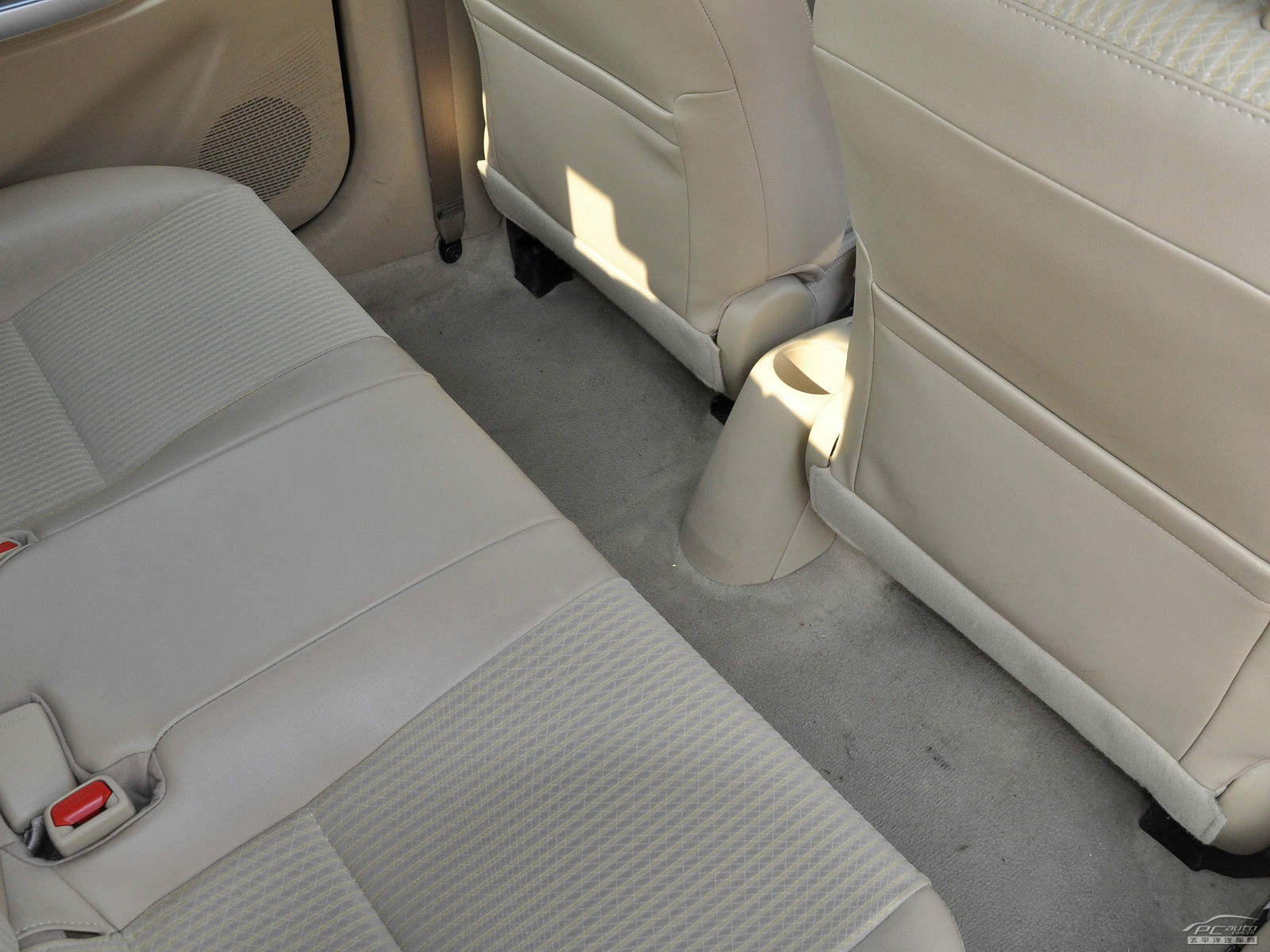 YARiS L 致炫空間高清大圖