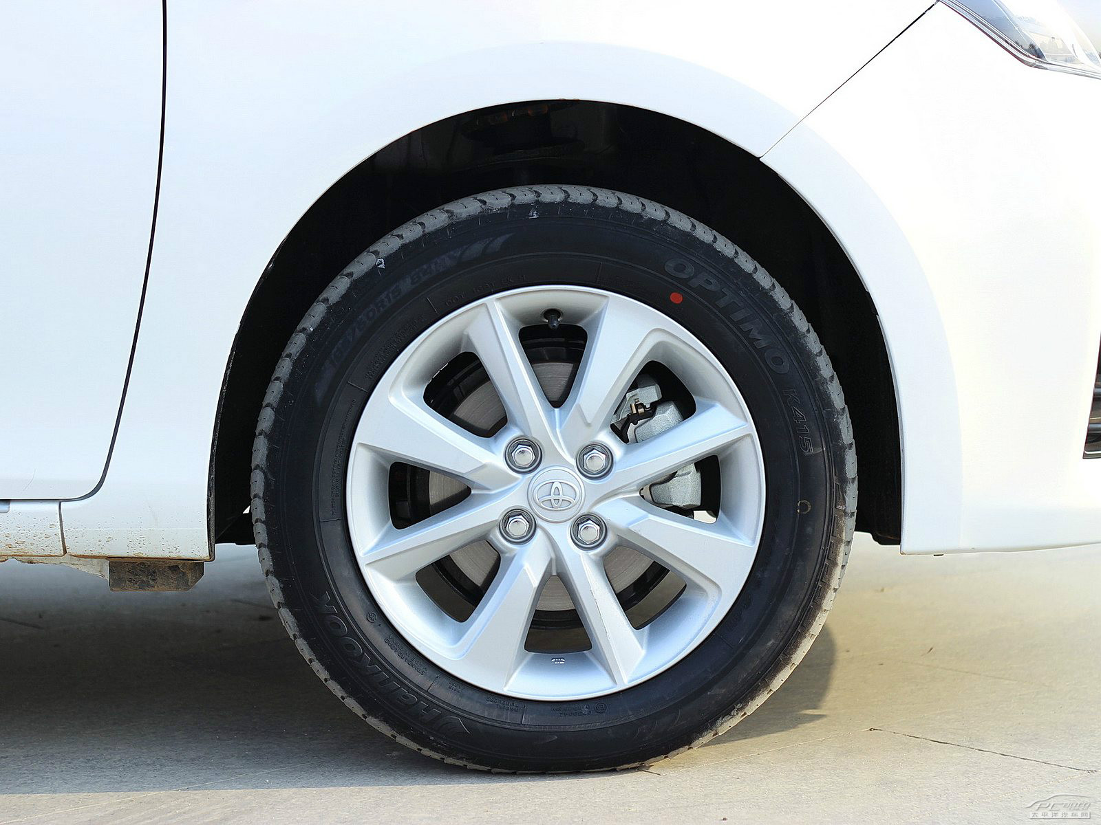 YARiS L 致炫外觀高清大圖