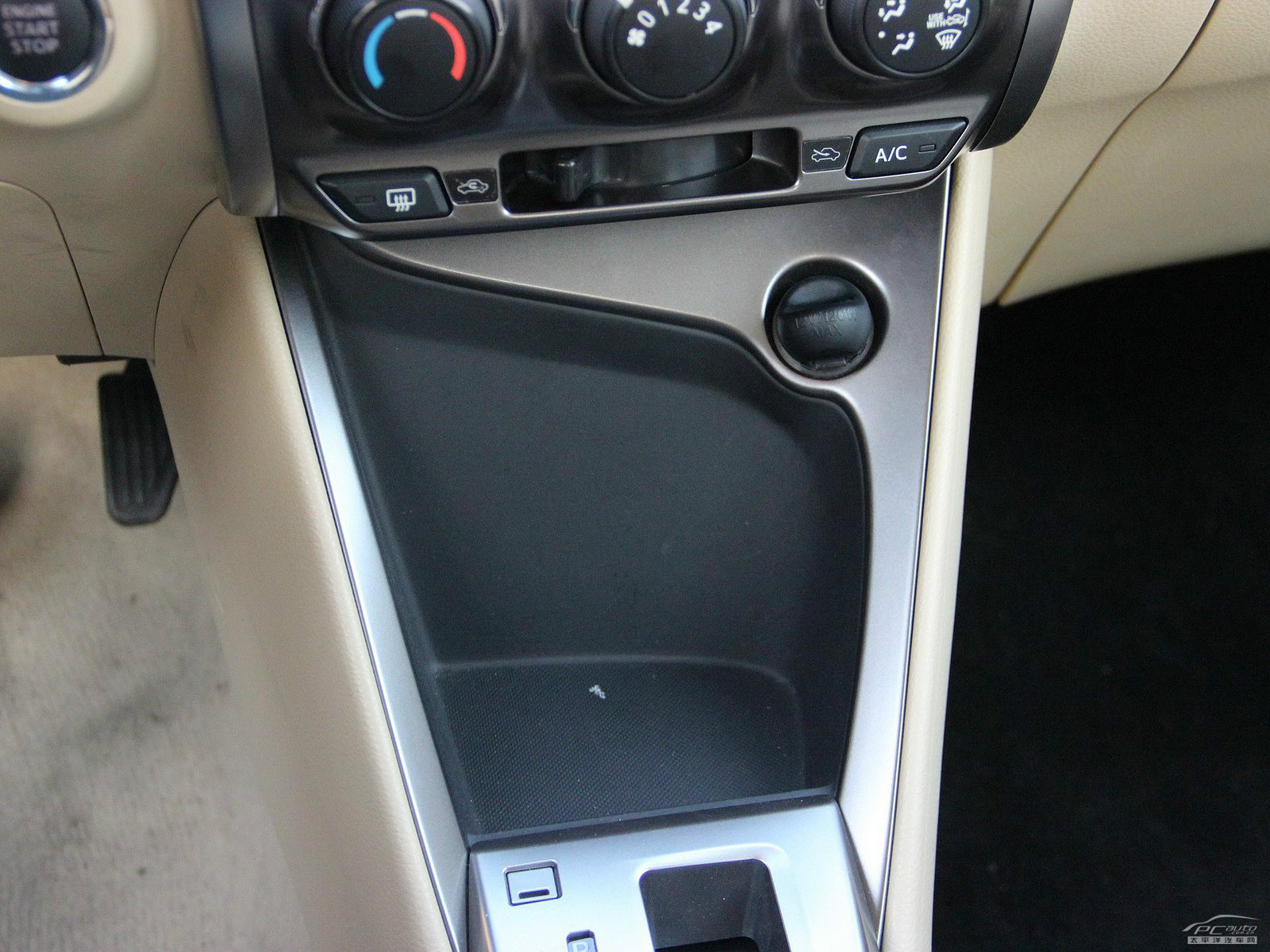 YARiS L 致炫空間高清大圖