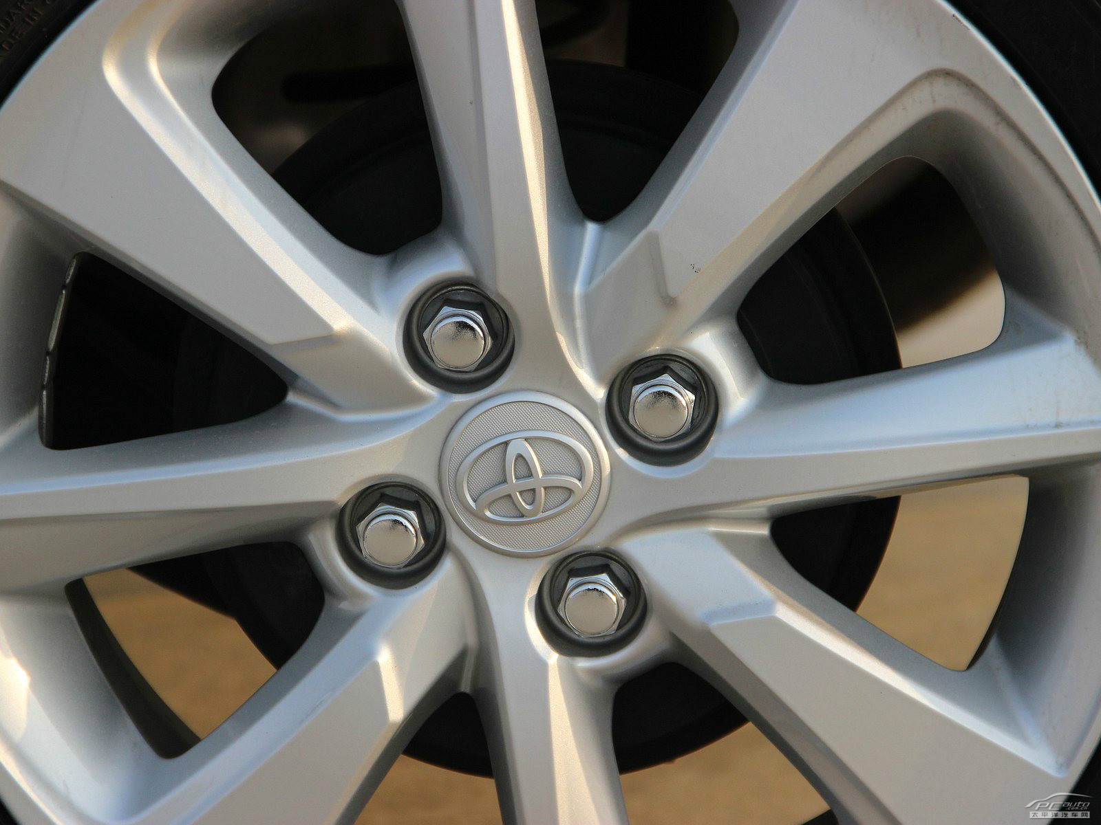 YARiS L 致炫細(xì)節(jié)高清大圖