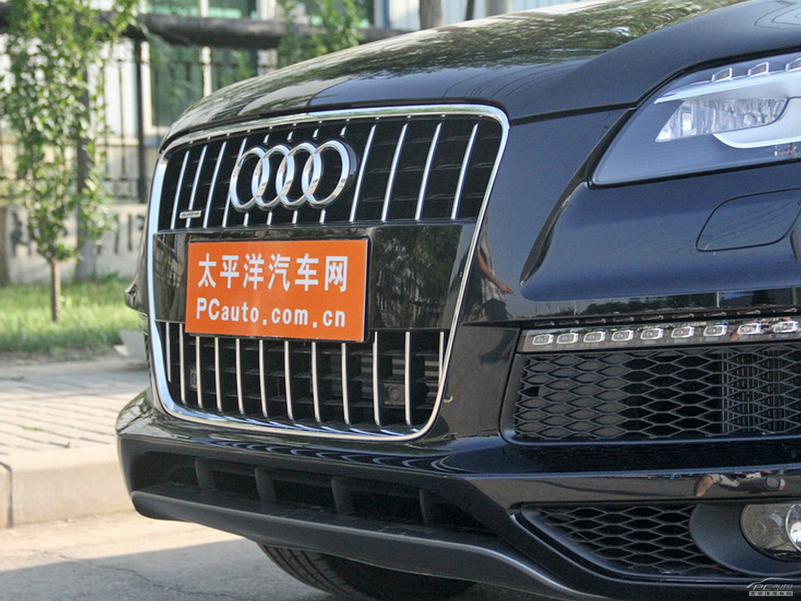 奧迪Q7外觀高清大圖