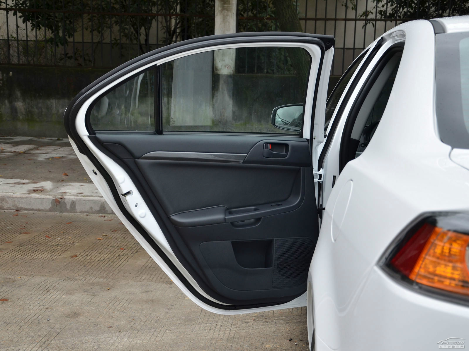 翼神內(nèi)飾高清大圖