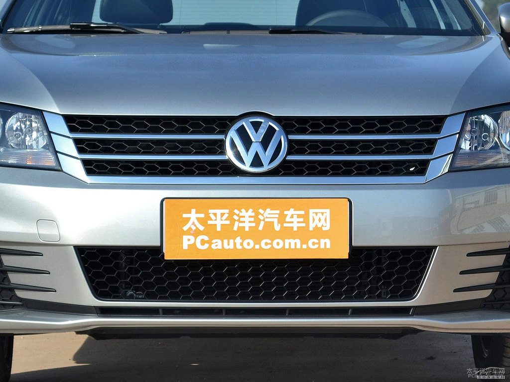 鋒芒銀朗逸車頭外觀圖片