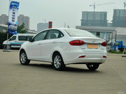 2013款 1.5L MT 舒適型 國(guó)IV 2013款 1.5L MT 舒適型 國(guó)IV