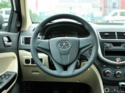 2013款 1.5L MT 舒適型 國(guó)IV 2013款 1.5L MT 舒適型 國(guó)IV
