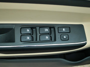 2013款 1.5L MT 舒適型 國(guó)IV 2013款 1.5L MT 舒適型 國(guó)IV