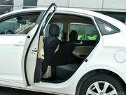 2013款 1.5L MT 舒適型 國(guó)IV 2013款 1.5L MT 舒適型 國(guó)IV