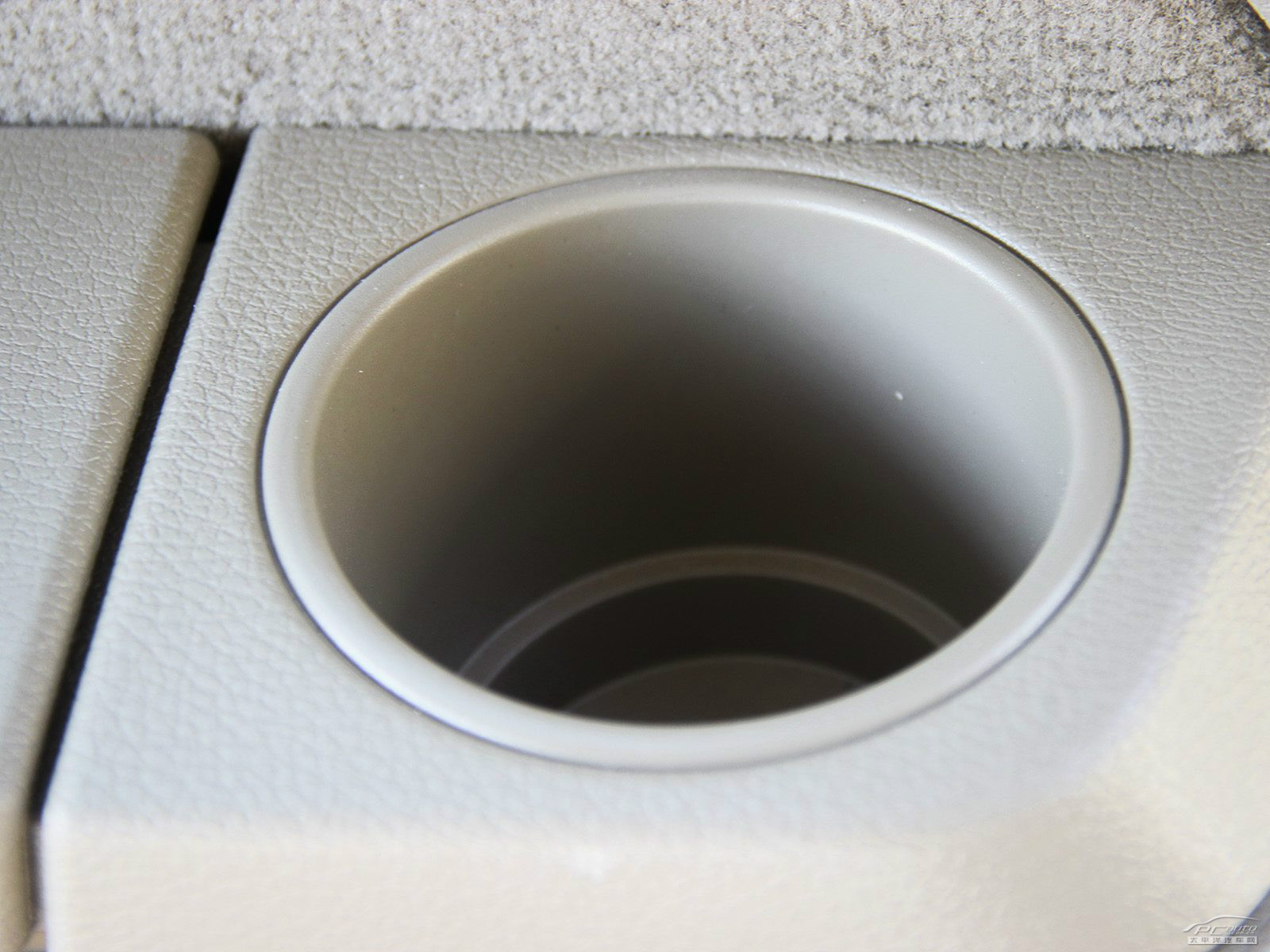 沃爾沃XC90空間高清大圖