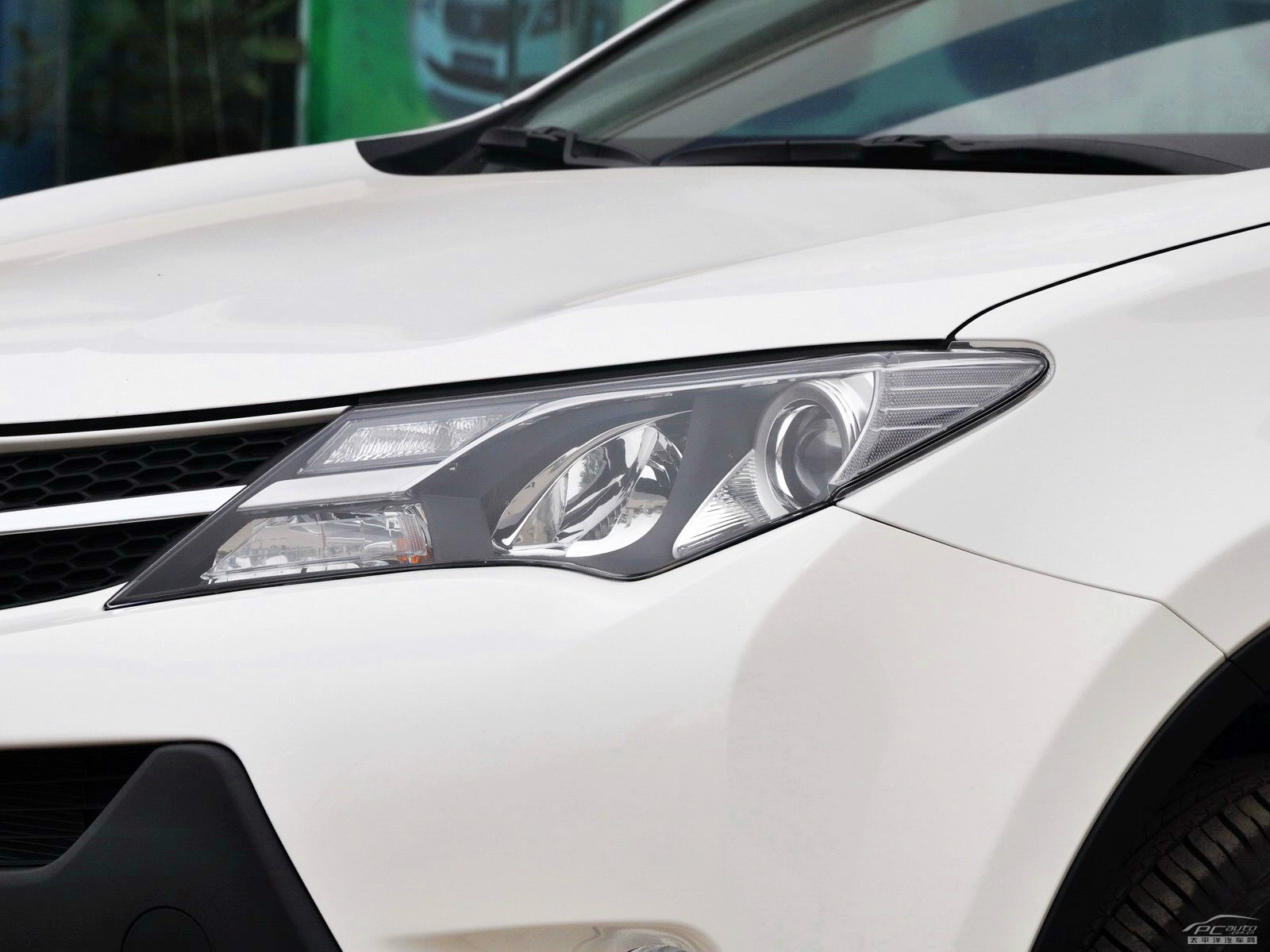 RAV4榮放外觀高清大圖