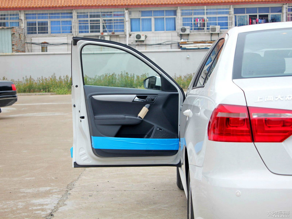 雅致白朗逸車廂內(nèi)飾圖片
