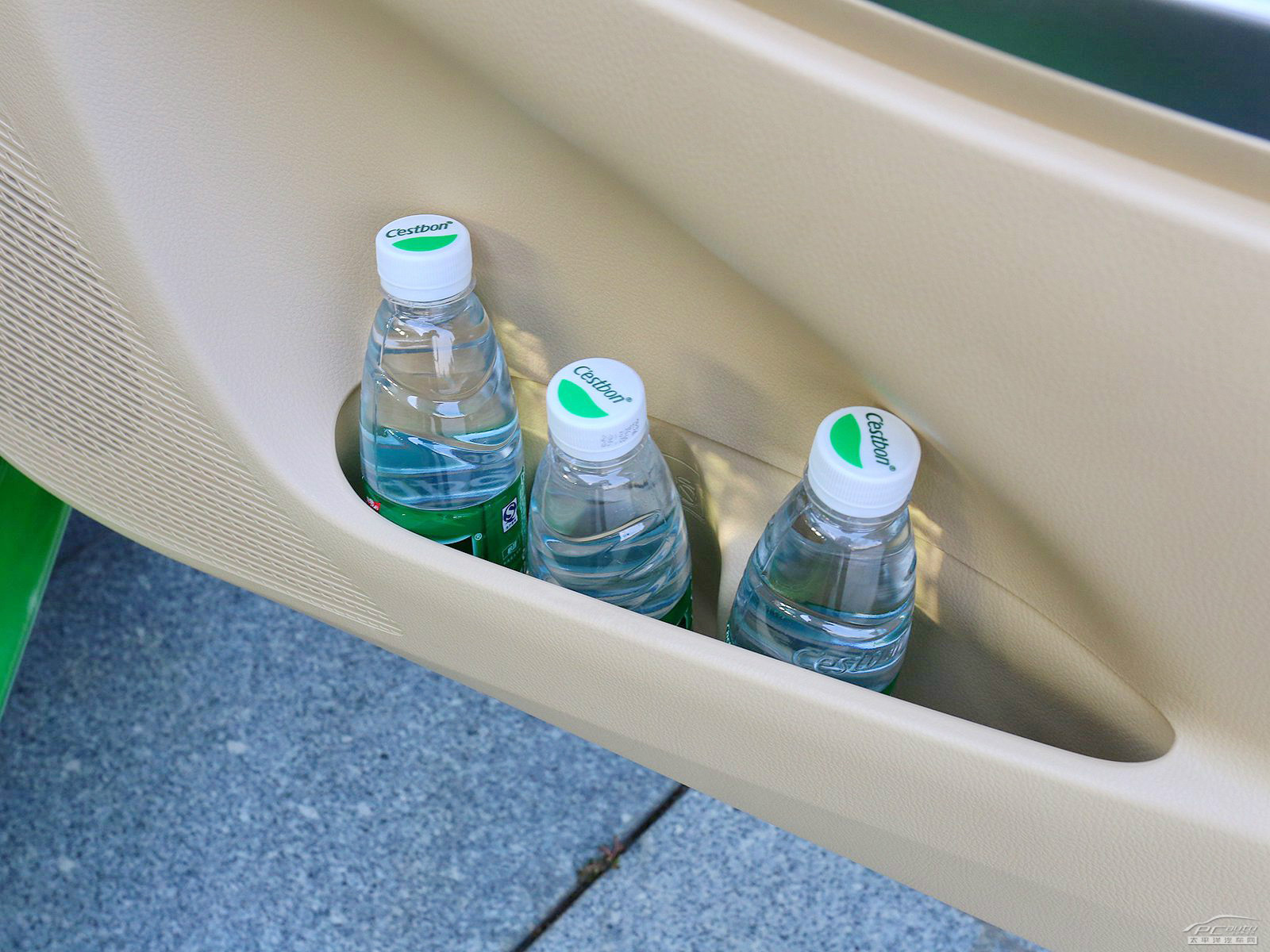 YARiS L 致炫空間高清大圖