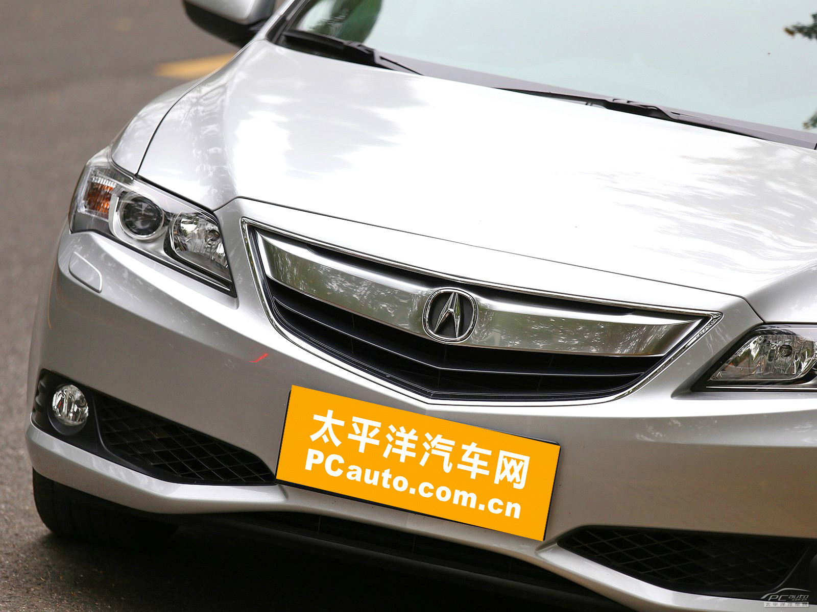 謳歌ILX外觀高清大圖