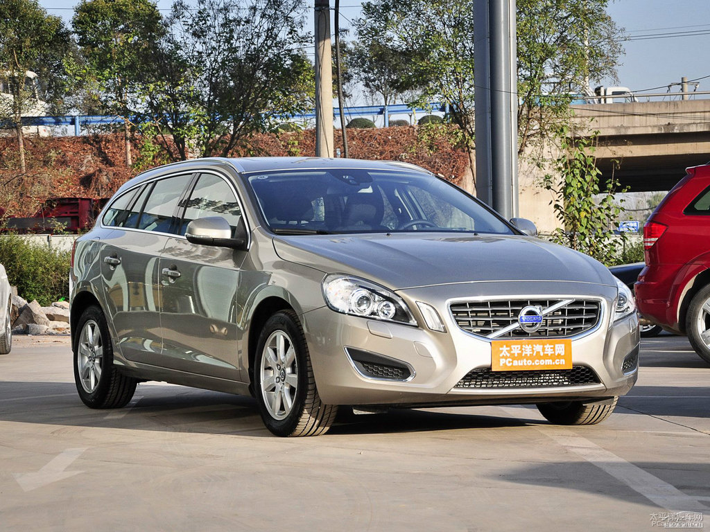 海貝灰沃爾沃V60整車外觀外觀圖片