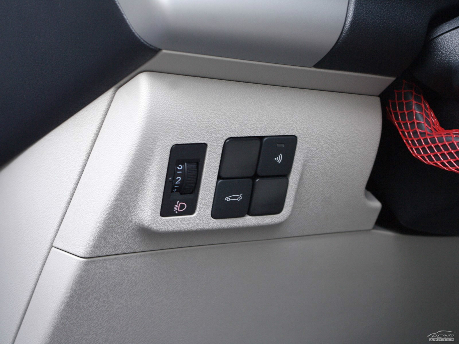 全新愛麗舍內(nèi)飾高清大圖