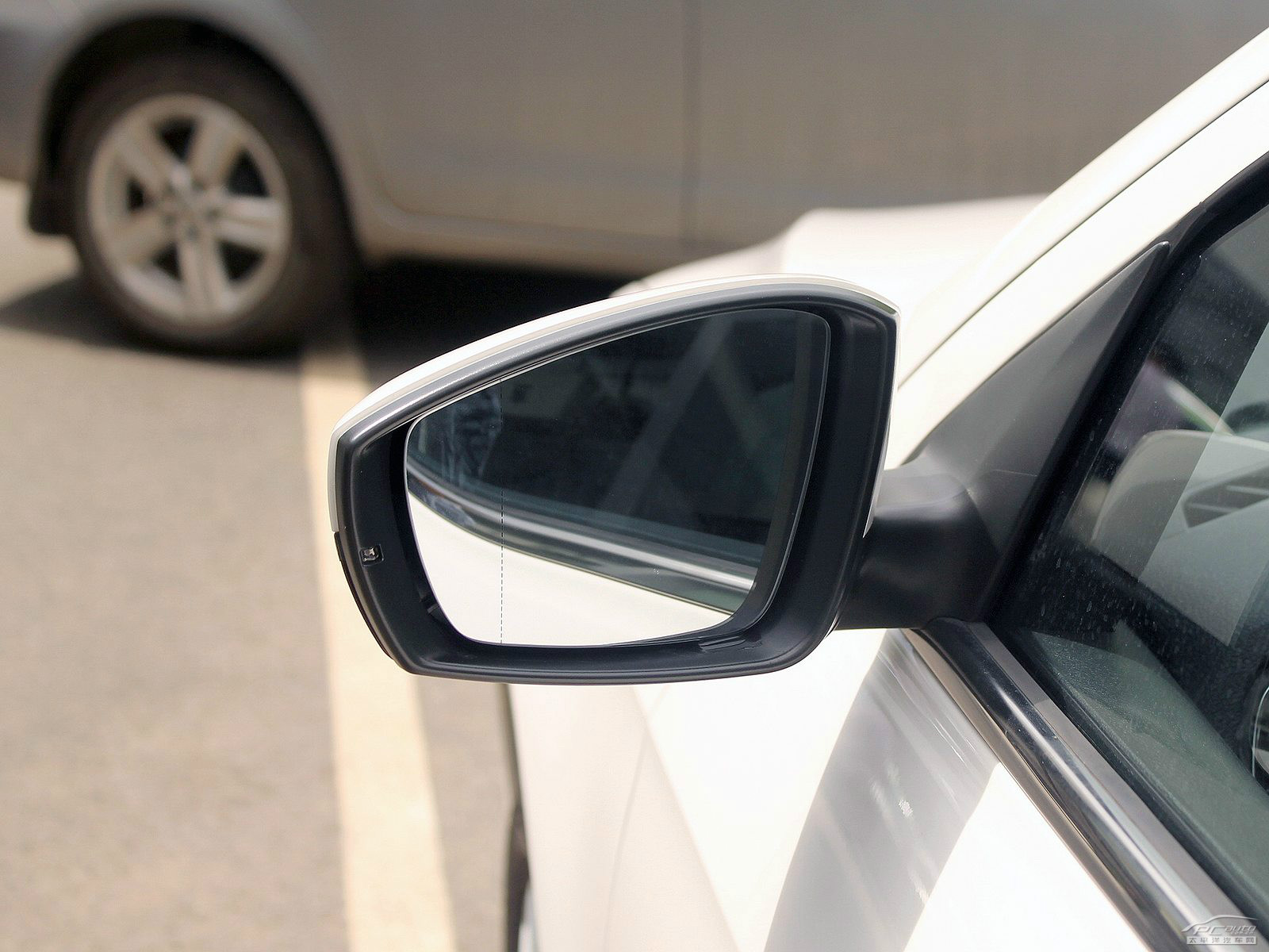 朗逸兩廂外觀高清大圖